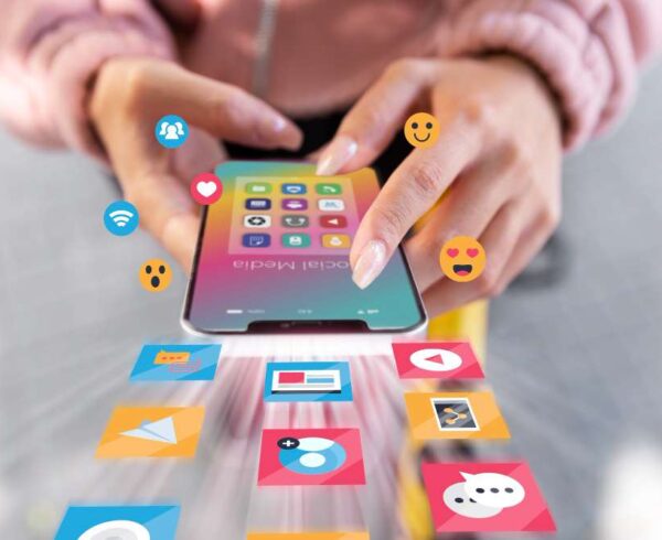 Lenis Toro - Redes Sociales 1